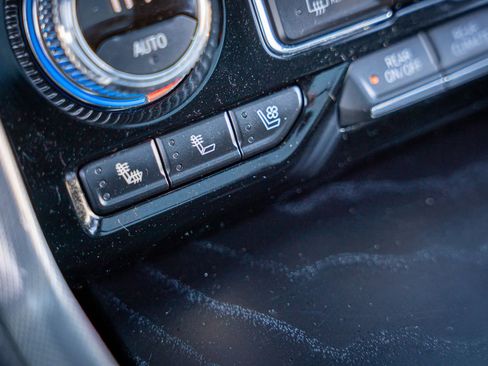 Used 2021 GMC Yukon XL Denali image 26