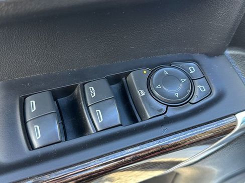 Used 2022 GMC Sierra 1500 Elevation image 23