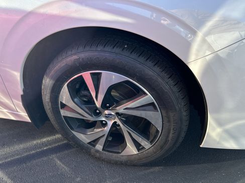 Used 2022 Subaru Legacy image 10