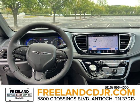 New 2026 Chrysler Pacifica Limited w/ S Appearance Package image 26