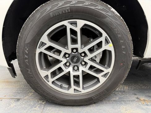 New 2026 Ford Expedition Active image 20