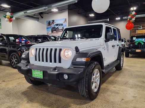 Used 2018 Jeep Wrangler Unlimited Sport S image 3