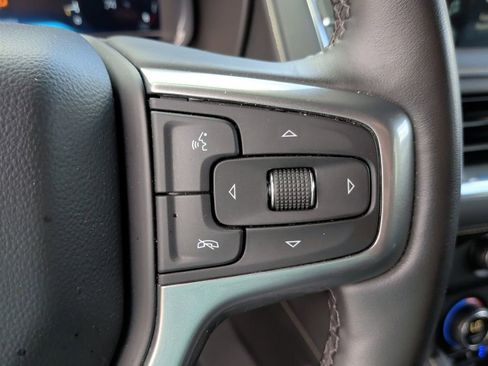 Used 2024 Chevrolet Suburban Premier image 20