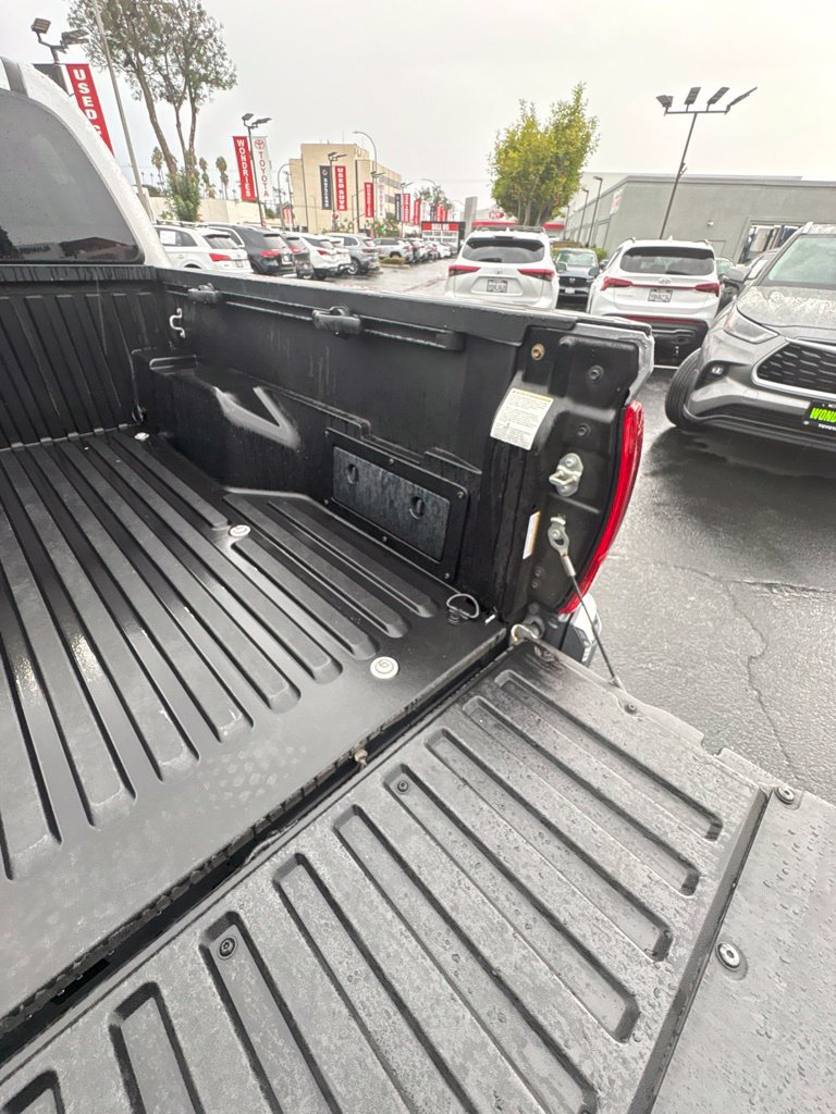 Used 2019 Toyota Tacoma SR5 RWD image 19