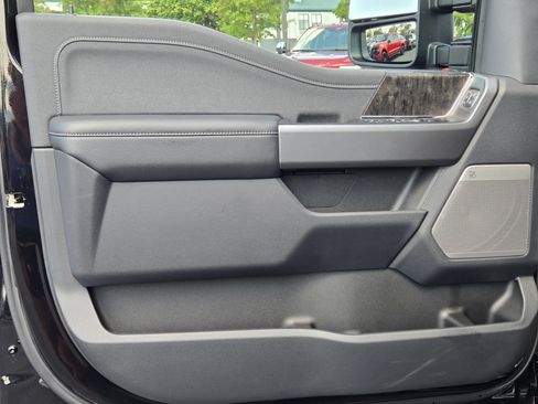 New 2026 Ford F250 Lariat w/ Black Appearance Package image 21