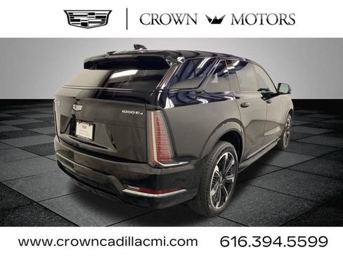 Certified 2025 Cadillac Escalade IQ Sport 2 AWD/4WD image 6