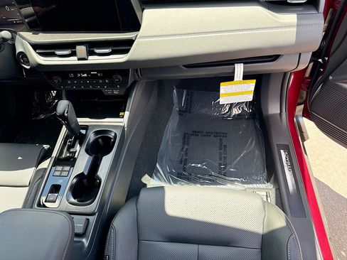 New 2026 Subaru Outback Touring AWD/4WD image 17