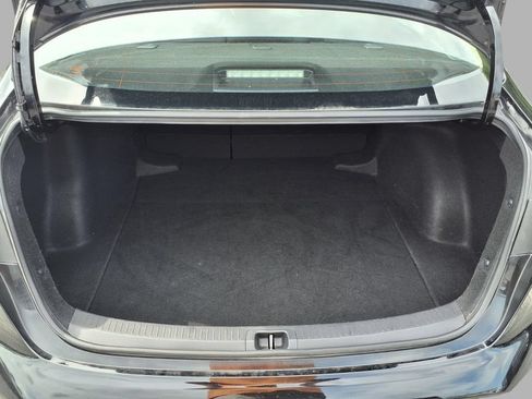 Used 2025 Toyota Corolla LE FWD image 24