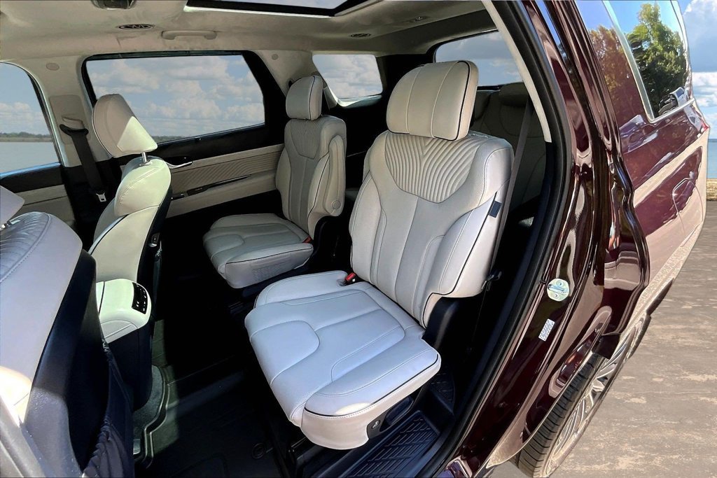 Used 2024 Hyundai Palisade Calligraphy AWD/4WD image 24