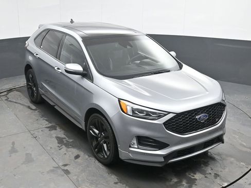 Used 2020 Ford Edge ST w/ Equipment Group 401A image 39