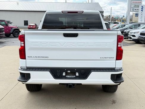 Used 2022 Chevrolet Silverado 1500 Custom image 6