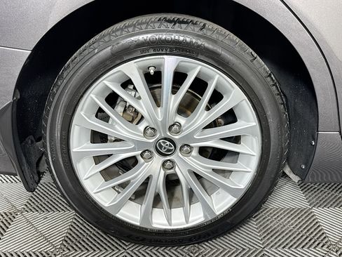Used 2019 Toyota Camry XLE image 57