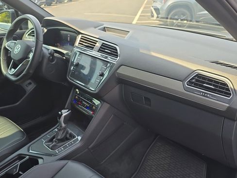 Used 2024 Volkswagen Tiguan SE R-Line image 22