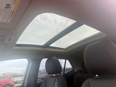 Used 2022 Buick Encore GX Essence w/ Experience Buick Package image 19