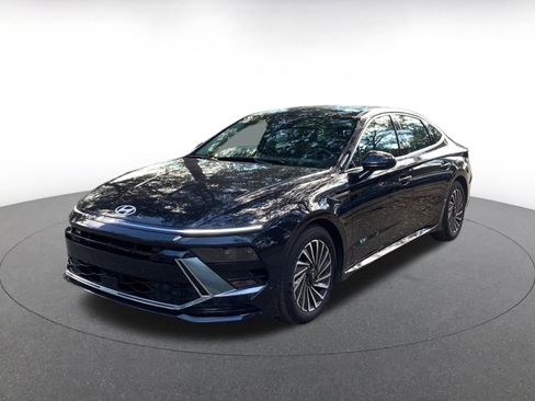 Used 2025 Hyundai Sonata SEL image 3