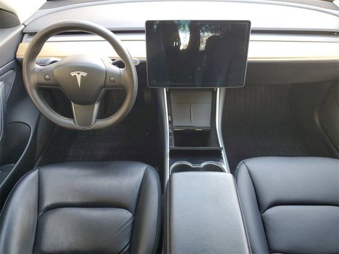 Used 2020 Tesla Model 3 Long Range image 9