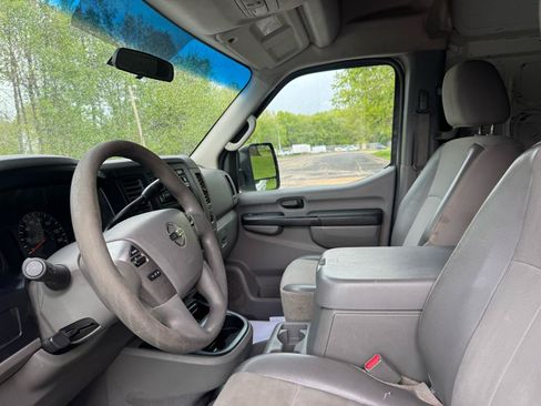 Used 2014 Nissan NV 2500 SV w/ Side & Curtain Airbag Package RWD image 35