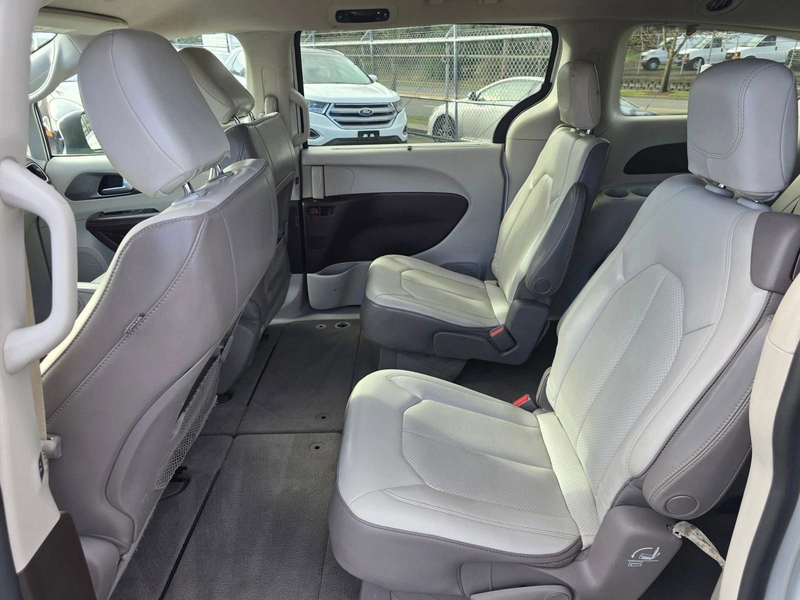 Used 2021 Chrysler Voyager Lxi FWD image 18
