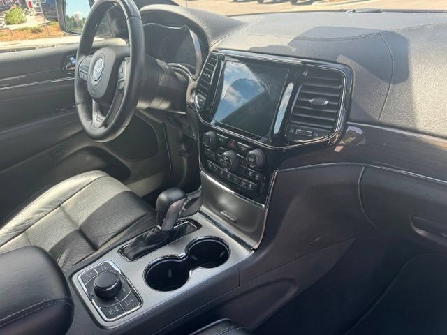 Certified 2019 Jeep Grand Cherokee Overland AWD/4WD image 28