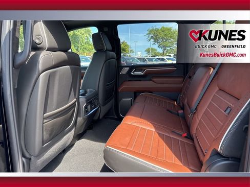 New 2025 GMC Sierra 3500 Denali Ultimate image 41