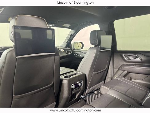 Used 2022 GMC Yukon XL SLT AWD/4WD image 14