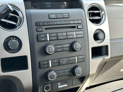 Used 2010 Ford F150 XLT image 19