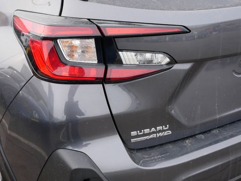 Used 2024 Subaru Crosstrek 2.0i Premium image 17