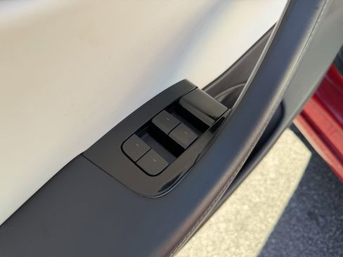 Used 2020 Tesla Model 3 Long Range image 14