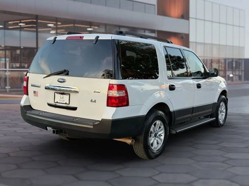 Used 2010 Ford Expedition XLT AWD/4WD image 6