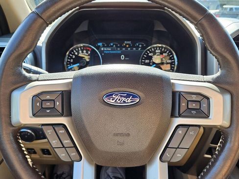 Used 2020 Ford F150 Lariat image 23