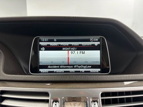 Used 2014 Mercedes-Benz E 350 4MATIC Sedan image 53