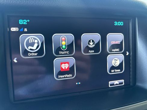 Used 2019 GMC Yukon XL Denali w/ Open Road Package AWD/4WD image 32