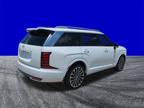 Used 2026 Hyundai Palisade Calligraphy FWD image 4