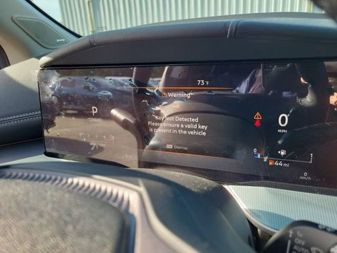 New 2026 Nissan Murano Platinum w/ Cargo Package AWD/4WD image 14