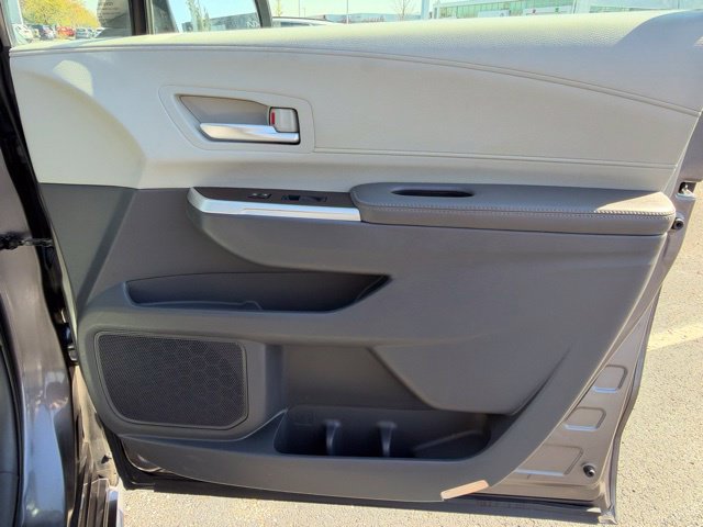 Used 2023 Toyota Sienna XLE AWD/4WD image 32