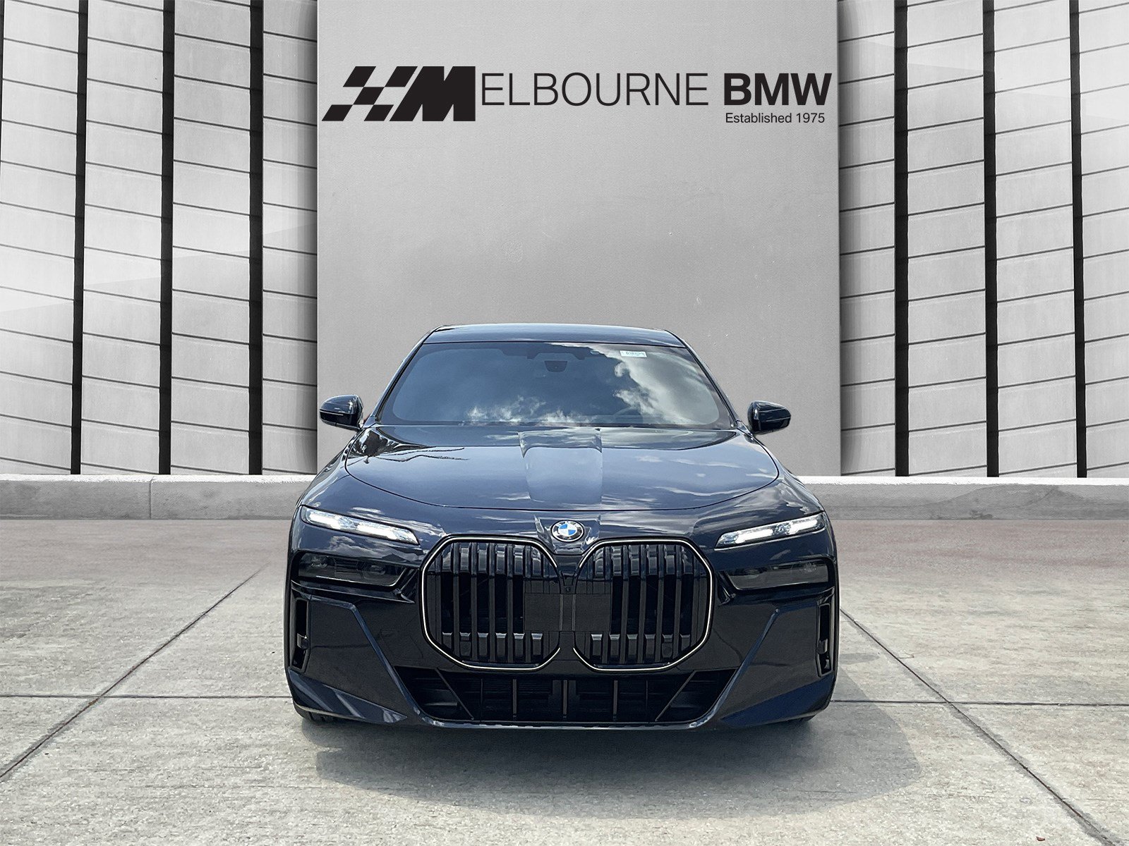 New 2026 BMW 740i w/ Executive Package RWD image 2
