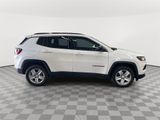Used 2022 Jeep Compass Latitude w/ Convenience Group image 2