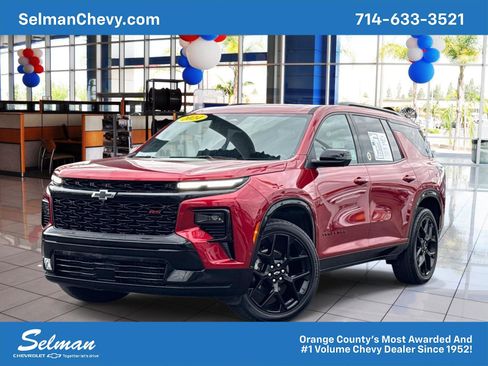 Used 2024 Chevrolet Traverse RS w/ LPO, Floor Liner Package image 1