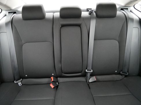 Certified 2022 Honda Civic EX image 13