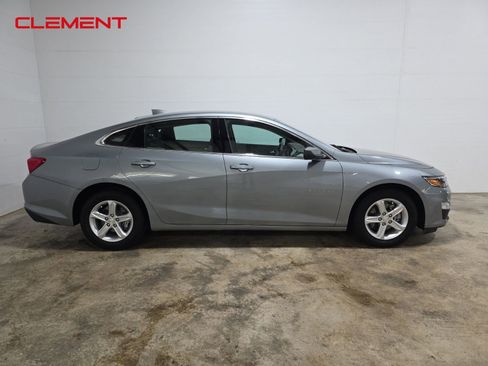 Used 2024 Chevrolet Malibu LT image 4