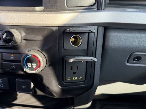 New 2025 Ford F550 4x4 Crew Cab image 13