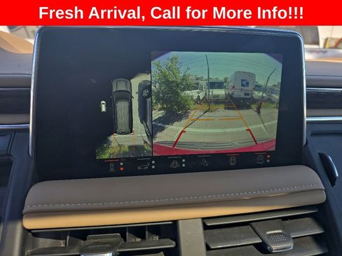 Used 2024 Chevrolet Tahoe Premier w/ Advanced Technology Package AWD/4WD image 4
