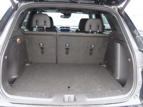 Used 2023 Chevrolet TrailBlazer RS w/ Sun and Liftgate Package image 18