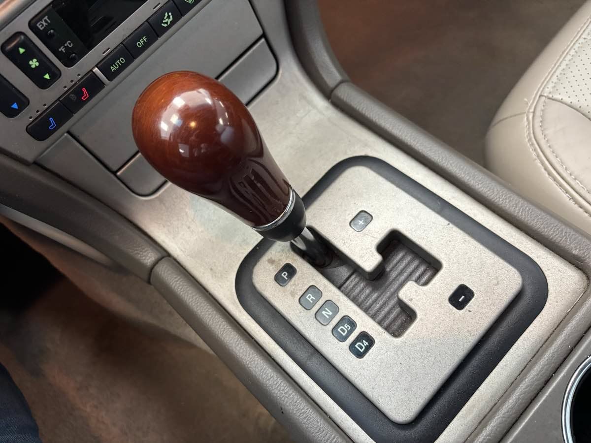 Used 2004 Lincoln LS RWD image 16
