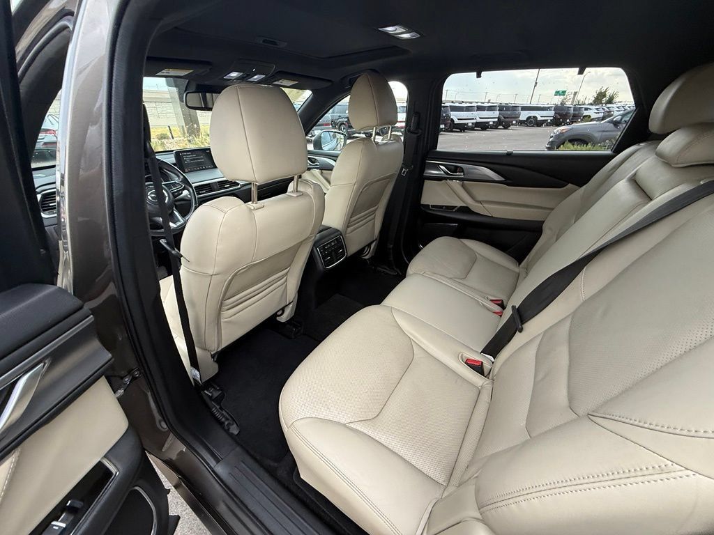 Used 2018 MAZDA CX-9 Grand Touring FWD image 9