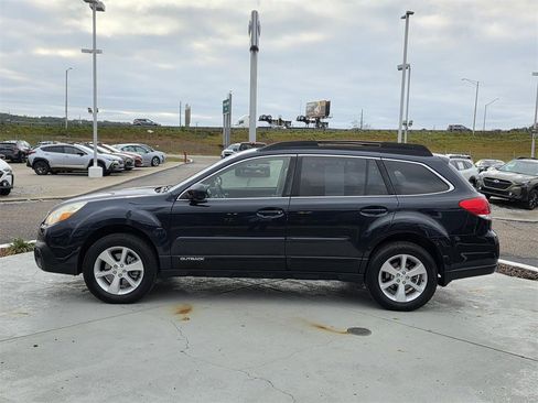 Used 2013 Subaru Outback 3.6R Limited w/ Moonroof Pkg image 6