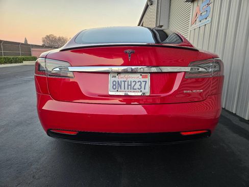 Used 2019 Tesla Model S Performance image 6
