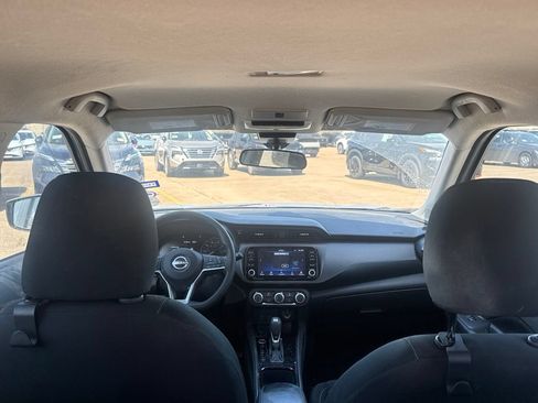 Certified 2024 Nissan Kicks SV FWD image 28