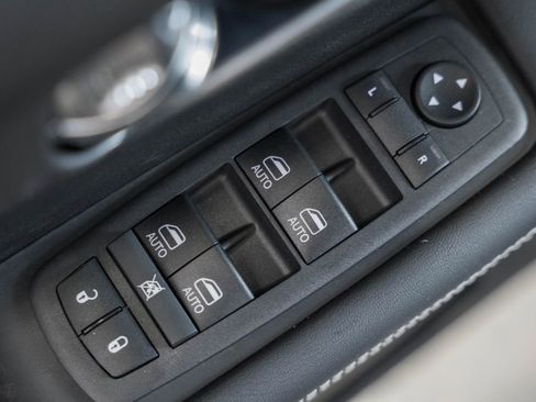 New 2026 Chrysler Pacifica Select image 35