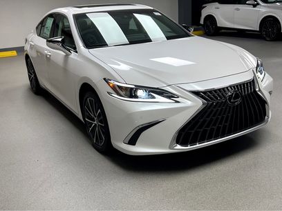 New 2025 Lexus ES 350 w/ Premium Package